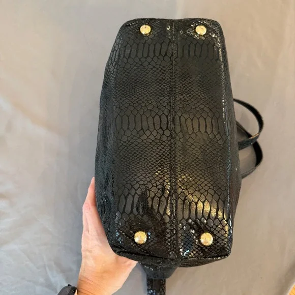 Michael Kors Jet Set Black Snakeskin Embossed Leather Chain Bag Gold Hardware - Picture 4 of 11